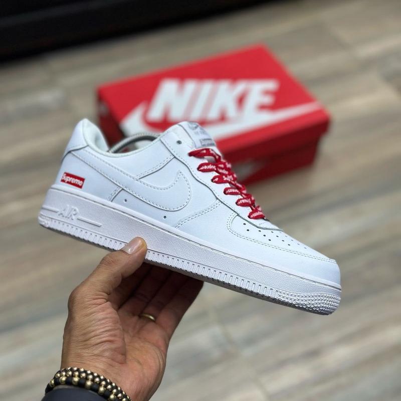 Nike Air Force One Supreme Blanca Roja
