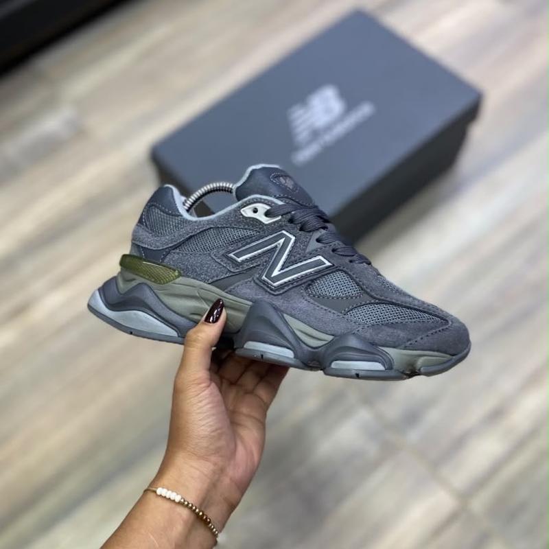 New Balance 9060 Gris
